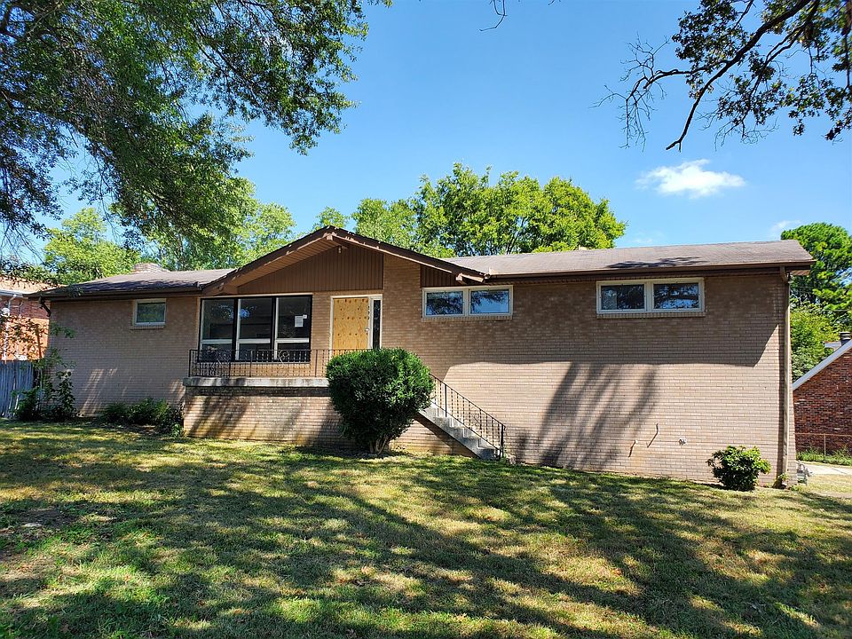 1st image of 209 Whorley Dr