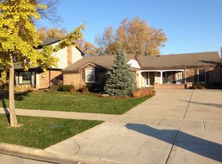 1304 E Thayer St, Mount Prospect, IL