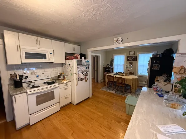 110 River St, Hudson, MA 01749