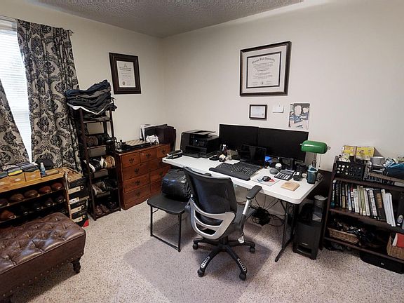 5th image of 2233 Mason Way