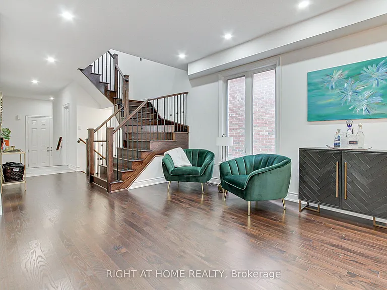 29 Pear Blossom Way — Photo 4