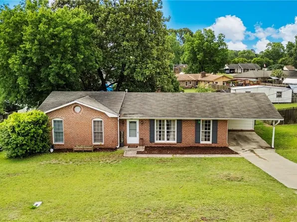 1501 Fletcher Dr, Phenix City, AL 36867