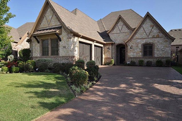 1st image of 2848 Cotswold Ct