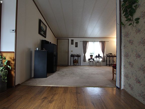 3rd image of 90839 Robertson Ln
