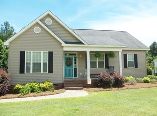 102 Nelson St, Dearing, GA 30808