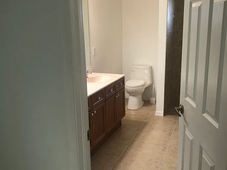 1100 NW Juanita Pl — Photo 12