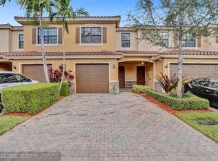 10879 NW 74th Dr, Parkland, FL 33076
