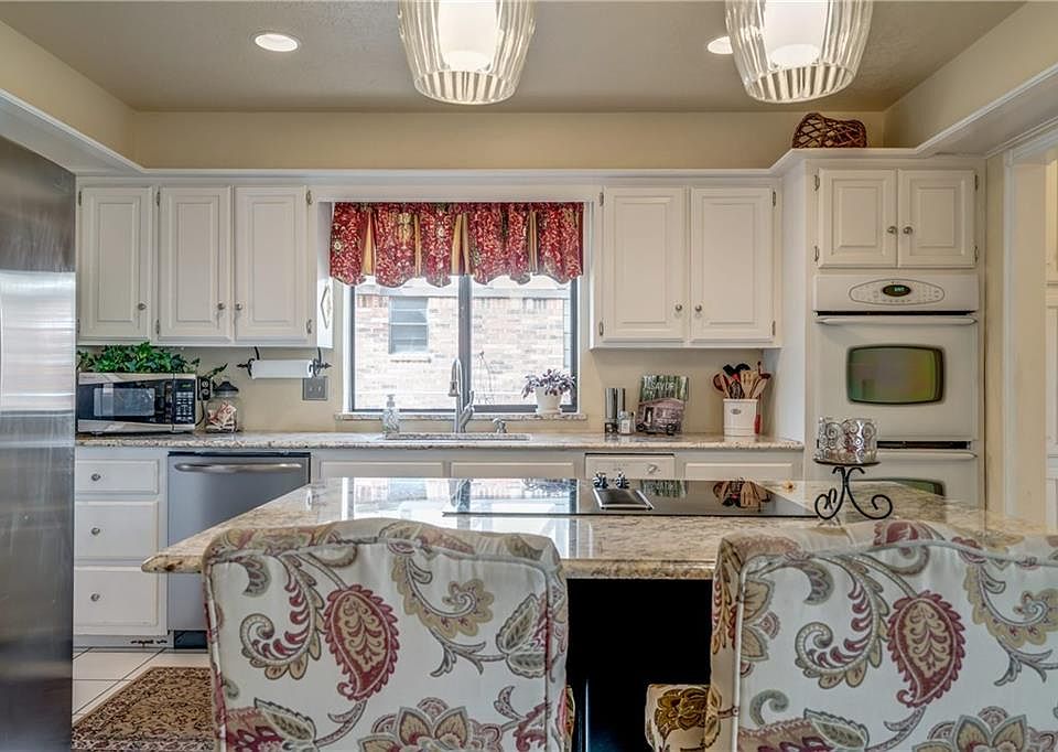1st image of 2304 Lytal Ln