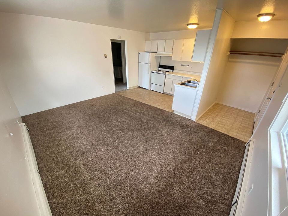 1st image of 2403 Eureka St #4W-04
