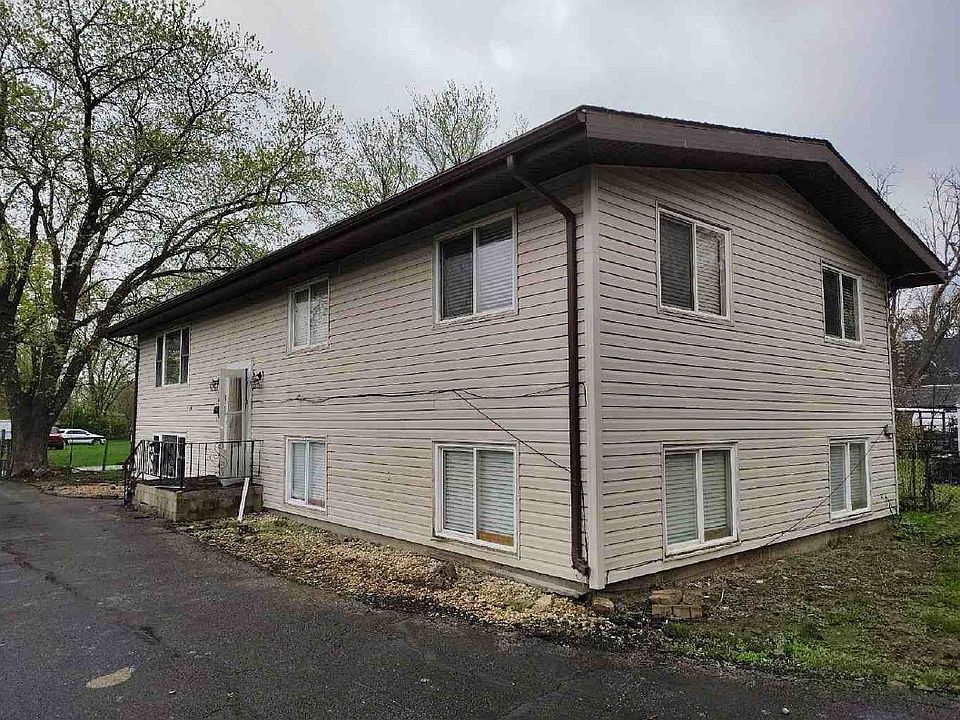 1st image of 1605 S Desplaines St