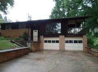 6070 Dupont Rd, Washington, WV 26181