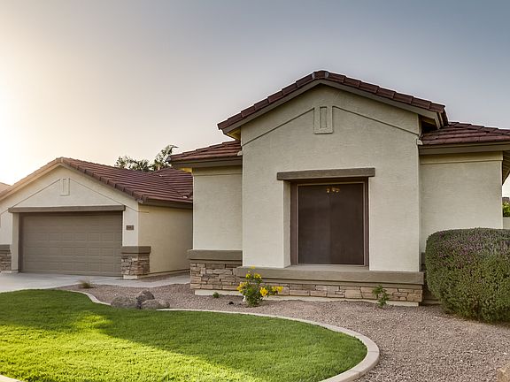 5th image of 4442 E Palmdale Ln