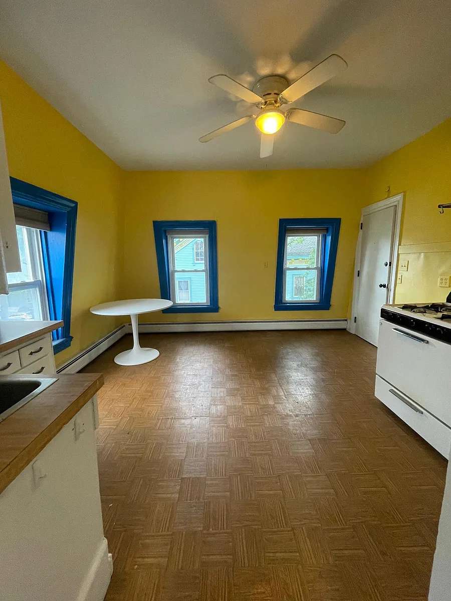 Living Room/Open Kitchen - Governor St