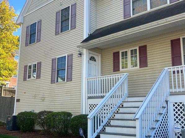 15 Alton St Unit 1, Lowell, MA 01852