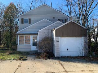 344 N Oplaine Rd, Gurnee, IL 60031