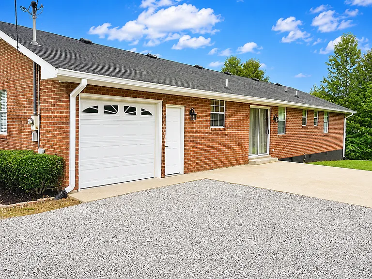7133 Highway 41A — Photo 2