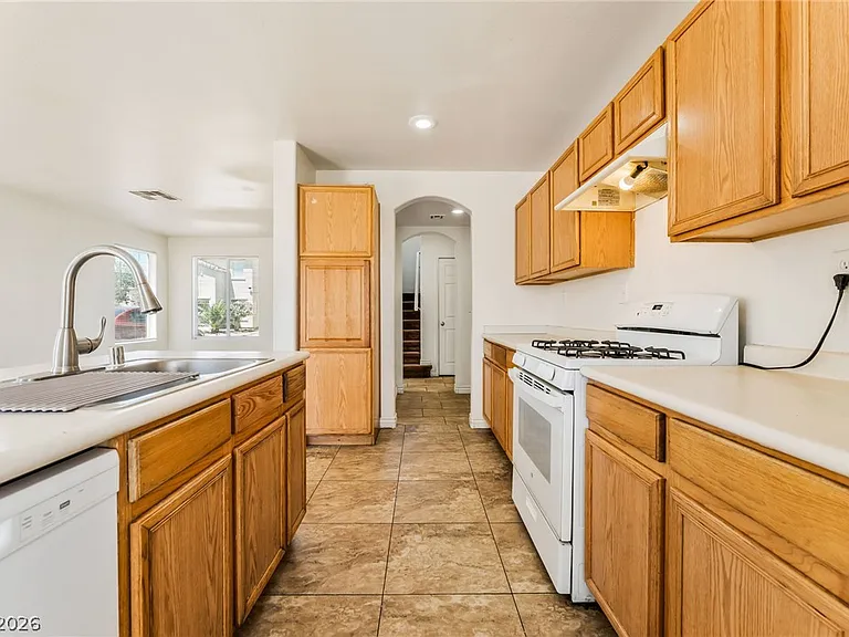 2136 Casa Ladera St — Photo 6