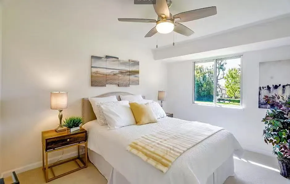 2 bed, 1213 sqft, $3,550 — Photo 4