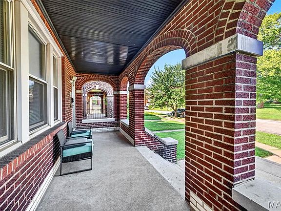 5th image of 4200 Lawn Ave