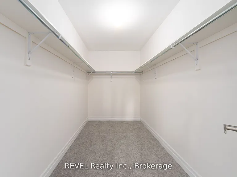4568 Lyons Pkwy #UPPER — Photo 20