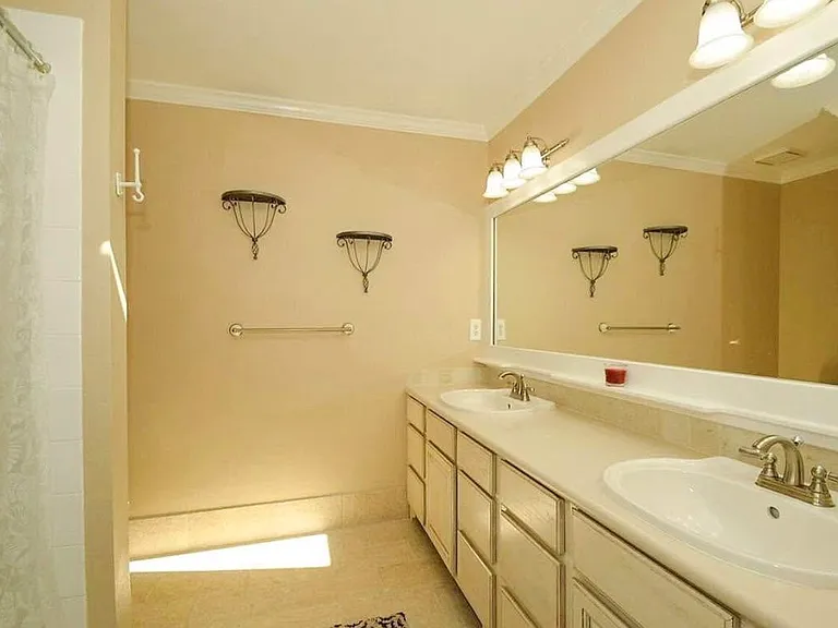 508 E Piper Glen Ct — Photo 8