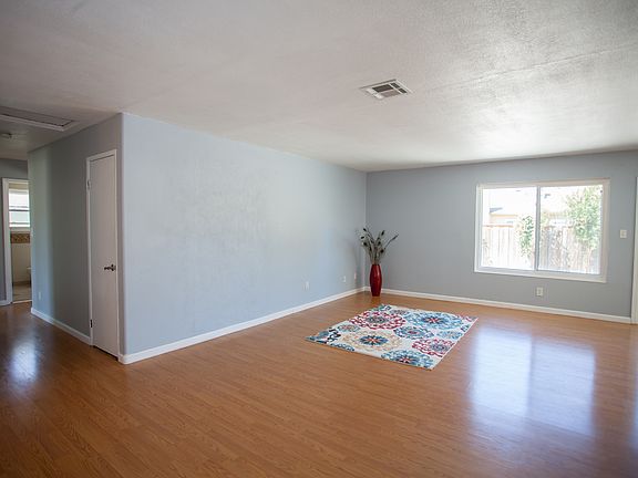 4th image of 1771 Alegre Dr