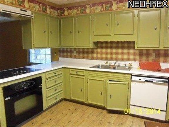 4th image of 154 N Mill St