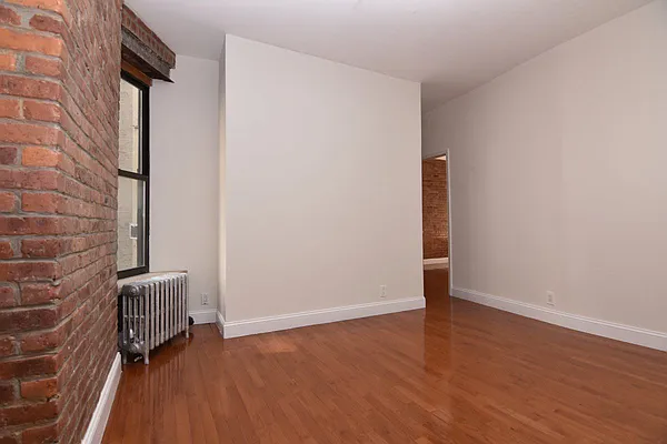 Rented by Bohemia Realty Group | media 23