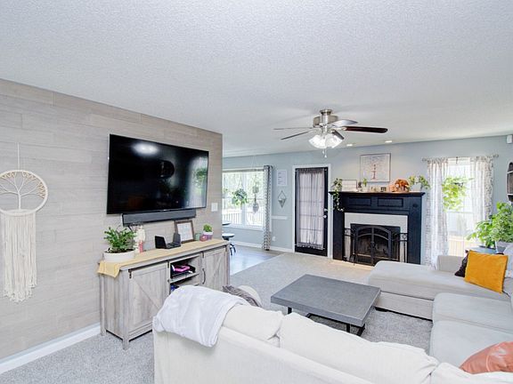 5th image of 1436 Buchanon Dr