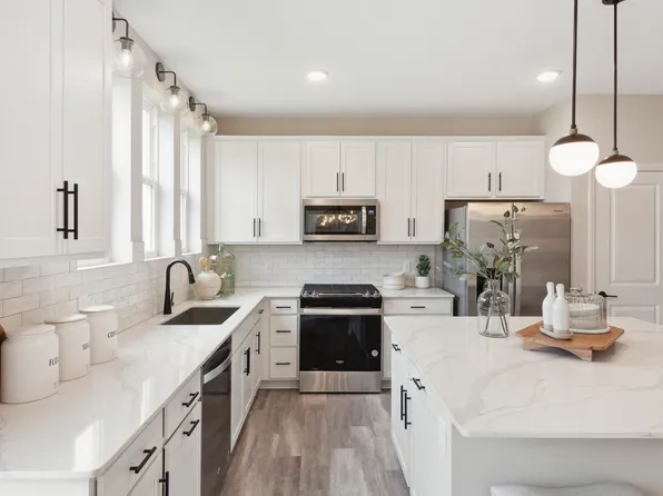 6310 Larkspur Ln, Hamel, MN 55340