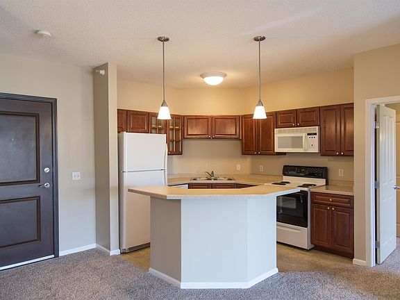 3rd image of 649 Old Highway 8 NW APT 146