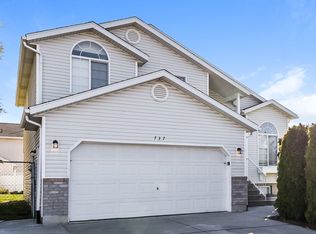 737 W 1960 N, Clinton, UT 84015