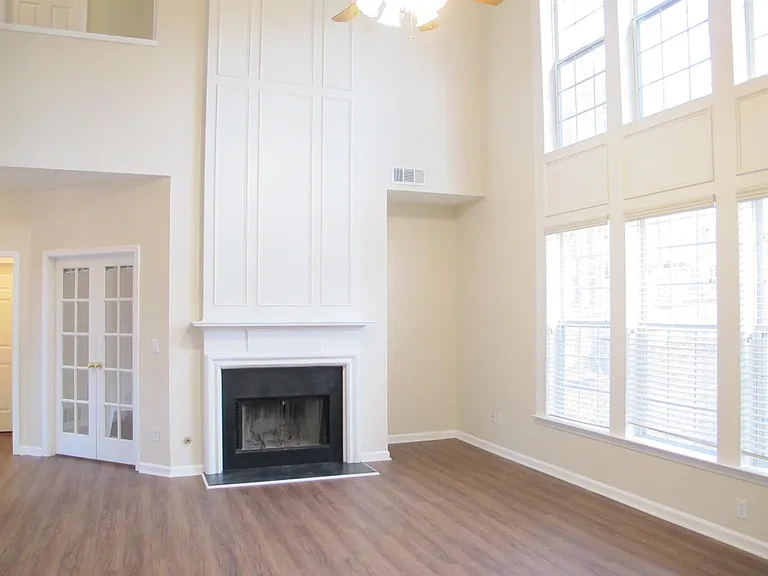 284 Wedmore Ct — Photo 14