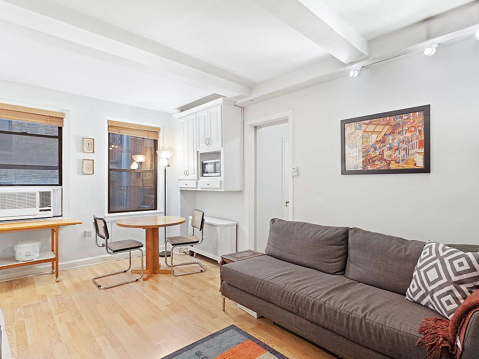 1st image of 155 E 49th St #6D