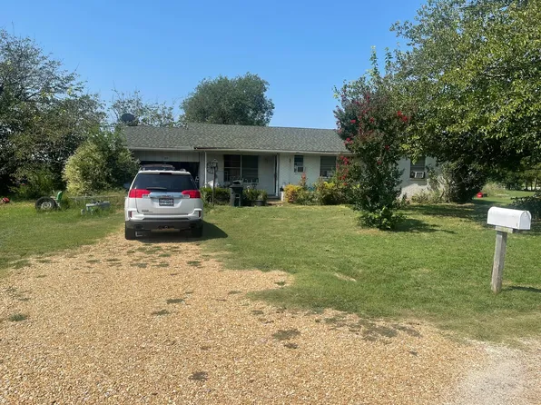 209 Davenport, Italy, TX 76651