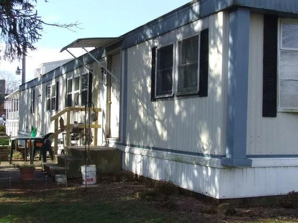 223 Pine Forge Rd, Boyertown, PA 19512