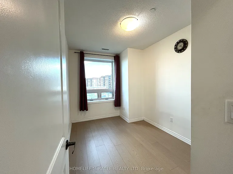 7400 Markham Rd #423 — Photo 27