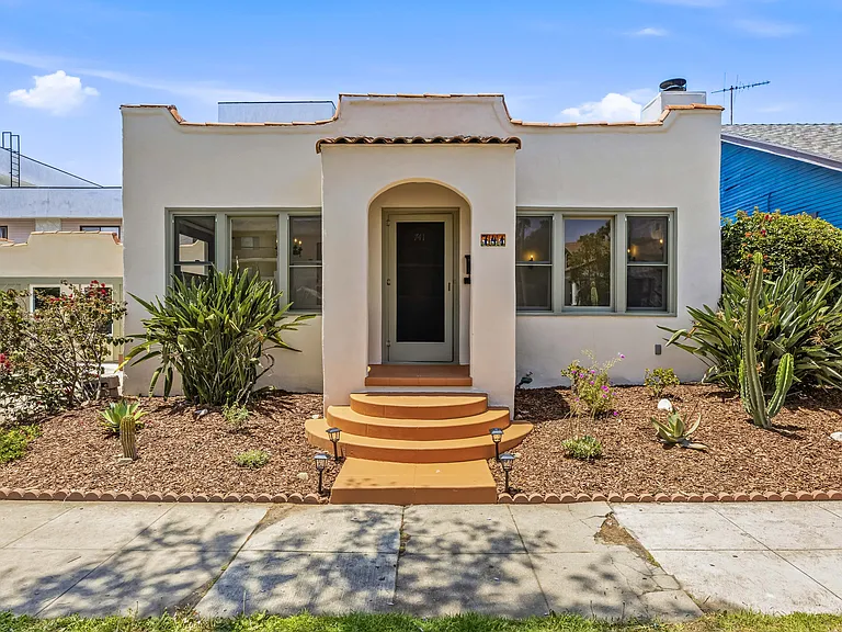 741 Granada St — Photo 1