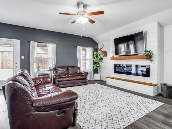 502 Stampede Ln, Princeton, TX 75407