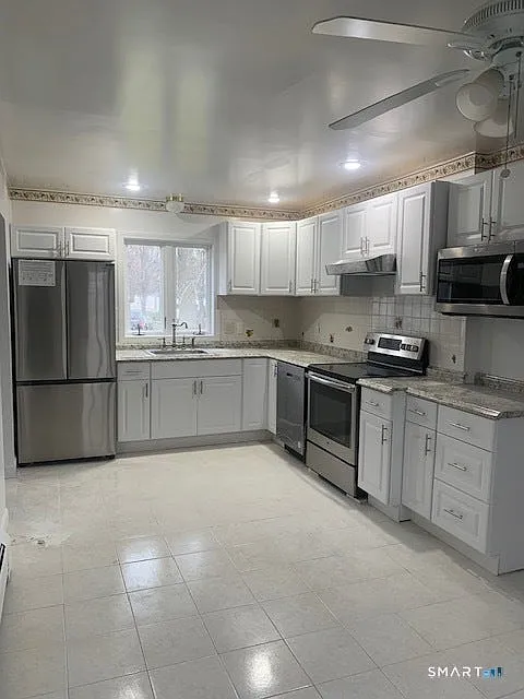 2 bed, 984 sqft, $2,550 — Photo 4