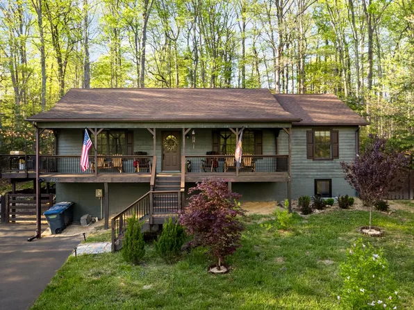 489 Vaught Dr, Front Royal, VA 22630