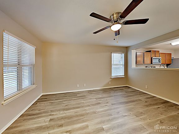 4th image of 3819 Cherokee Blvd