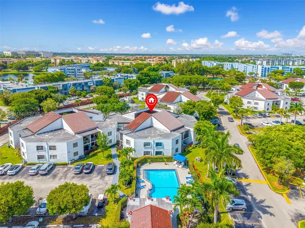 9405 Fontainebleau Blvd APT 112, Miami, FL 33172