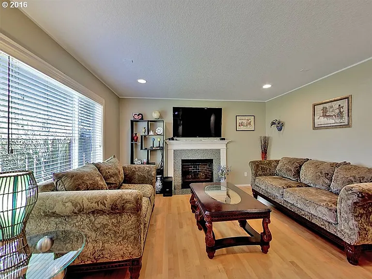 13327 NW Yvonne Ln — Photo 5