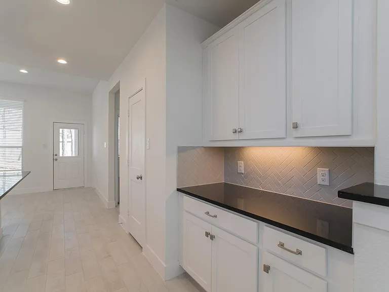 114 Hidden Peak Dr — Photo 15