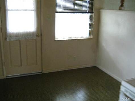 4th image of 5412 Elm Ave