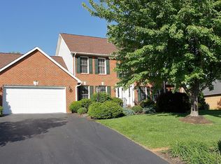 5017 Plantation Grove Ln, Roanoke, VA 24012