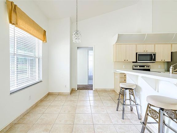 4th image of 5 Strawood Point