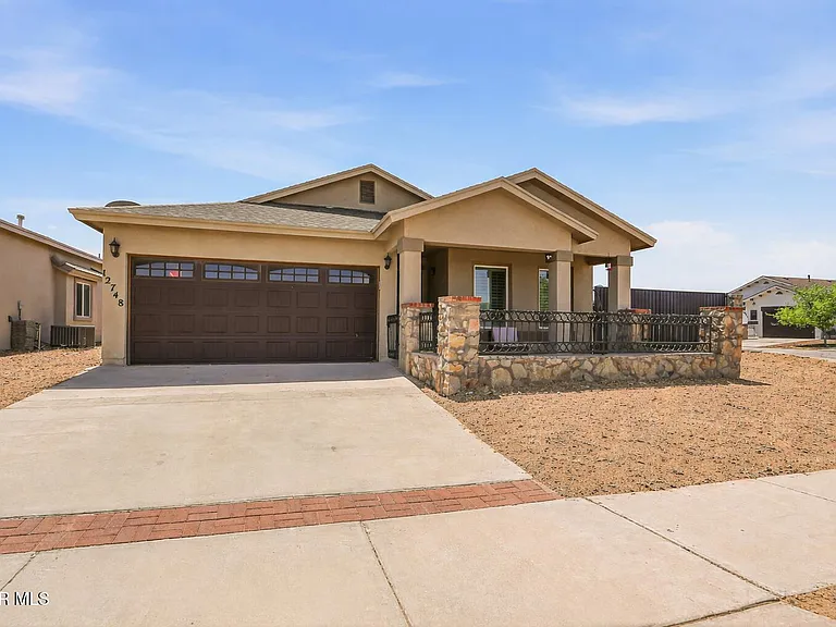 12748 Tre Maximiliano Ave — Photo 2