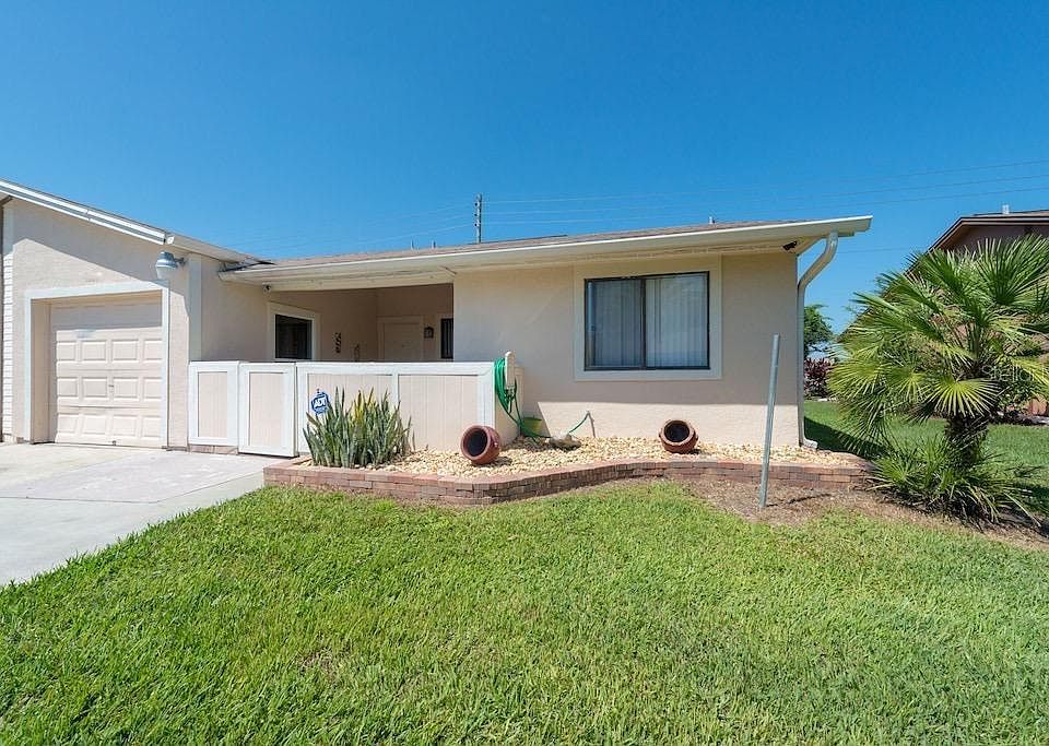 1st image of 1068 SORIA AVENUE